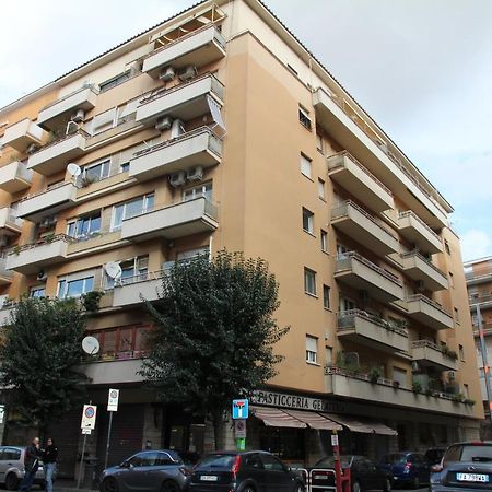 Le Piazze Di Roma Sweet Apartment Exterior foto